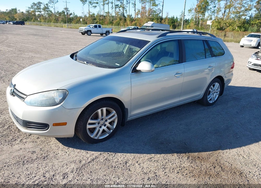 2011 VOLKSWAGEN JETTA SPORTWAGEN 2.0L TDI VIN: 3VWPL7AJ6BM672275