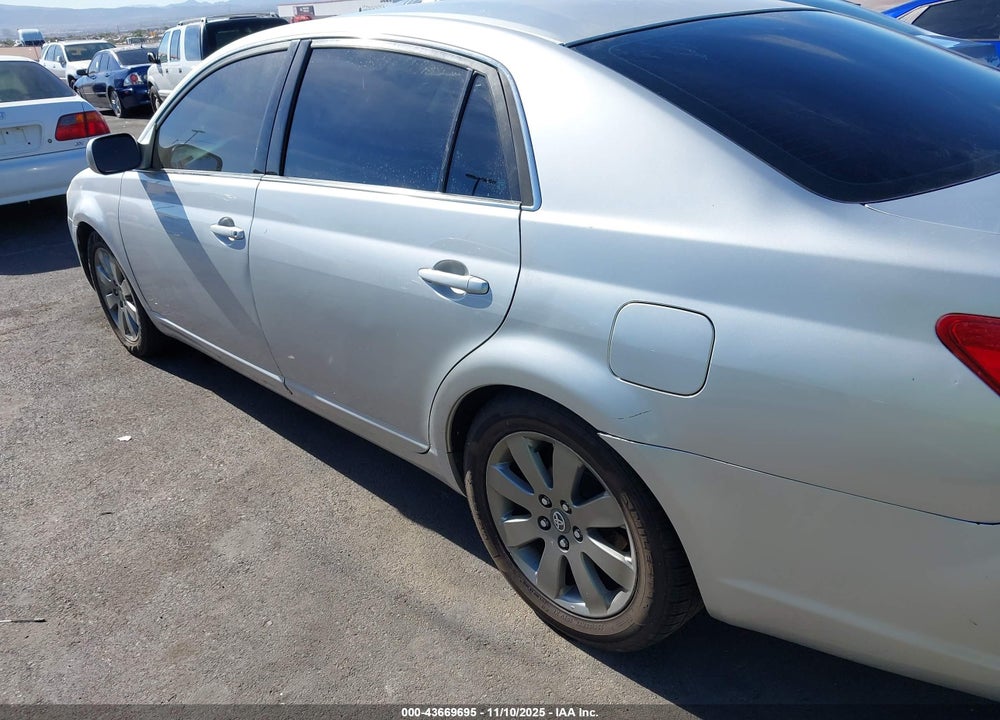 2005 TOYOTA AVALON TOURING VIN: 4T1BK36B25U037561