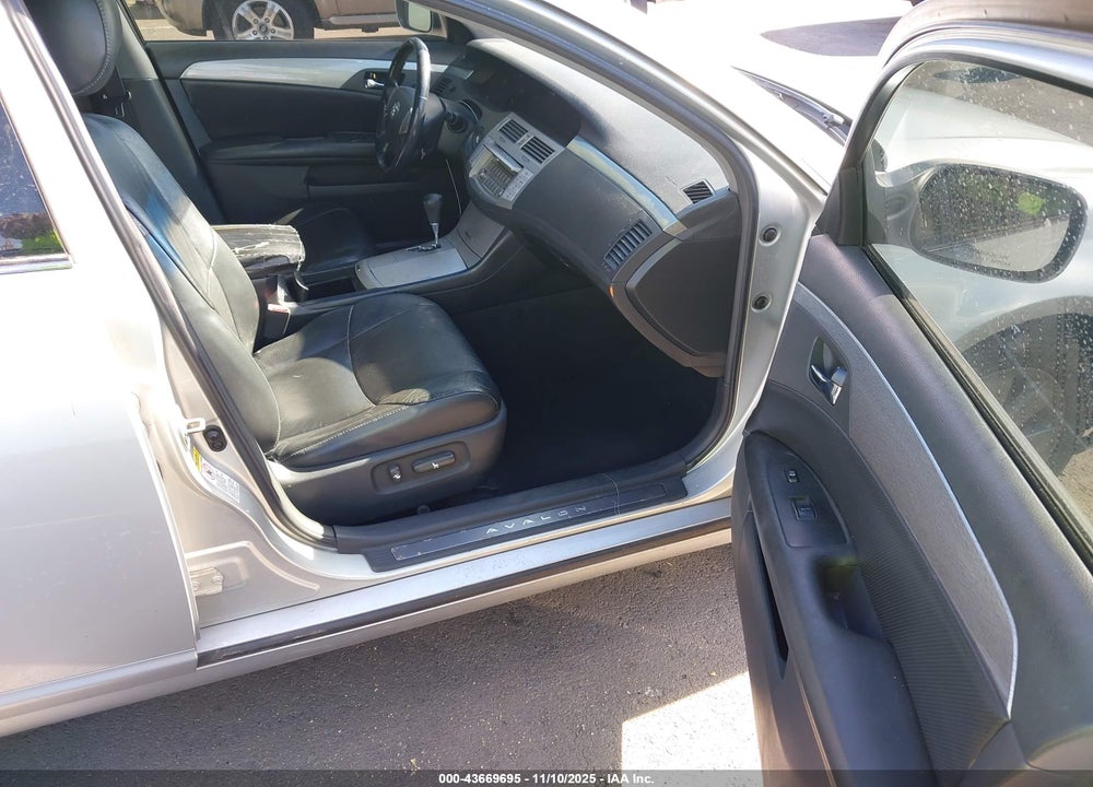 2005 TOYOTA AVALON TOURING VIN: 4T1BK36B25U037561