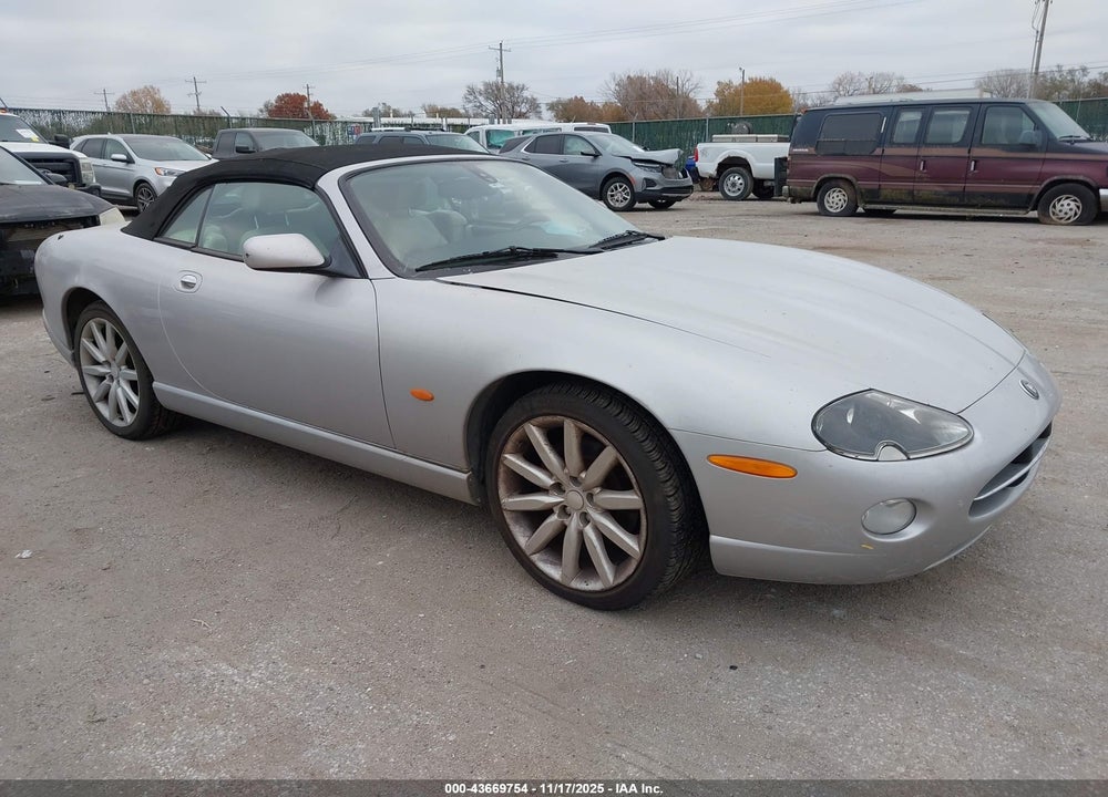 2006 JAGUAR XK8 VIN: SAJDA42C762A44883