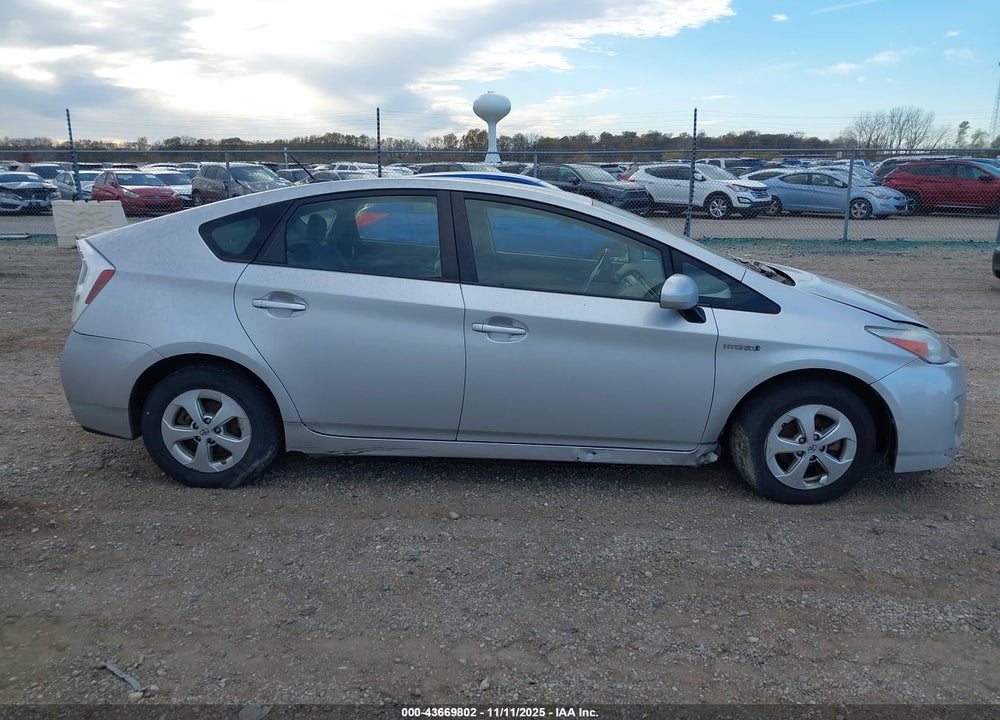 2011 TOYOTA PRIUS VIN: JTDKN3DUXB1378915