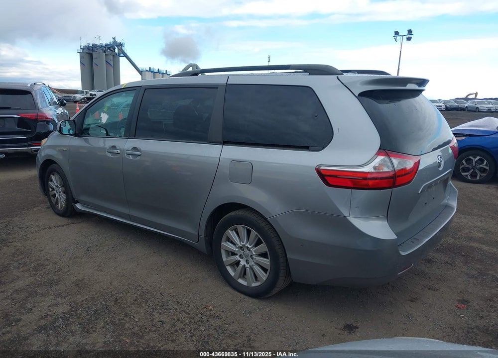 2017 TOYOTA SIENNA LE 7 PASSENGER VIN: 5TDJZ3DC2HS181238