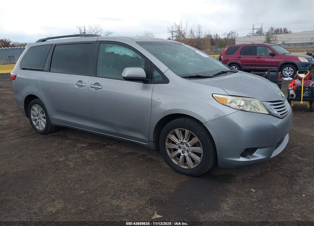2017 TOYOTA SIENNA LE 7 PASSENGER VIN: 5TDJZ3DC2HS181238