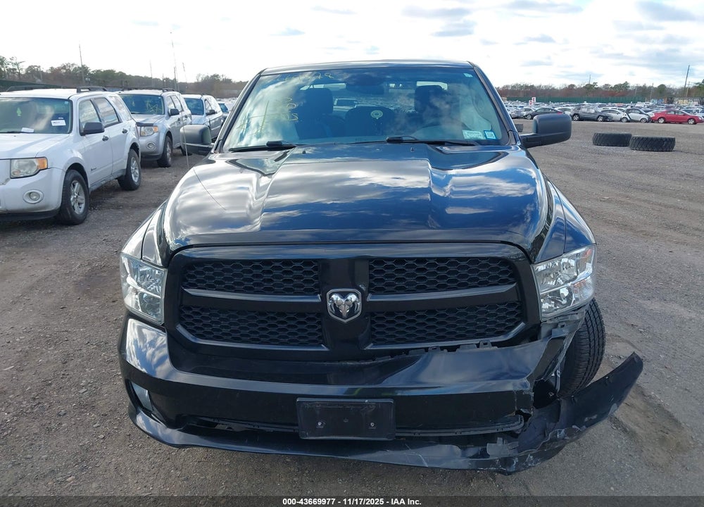 2018 RAM 1500 VIN: 1C6RR7FGXJS264558