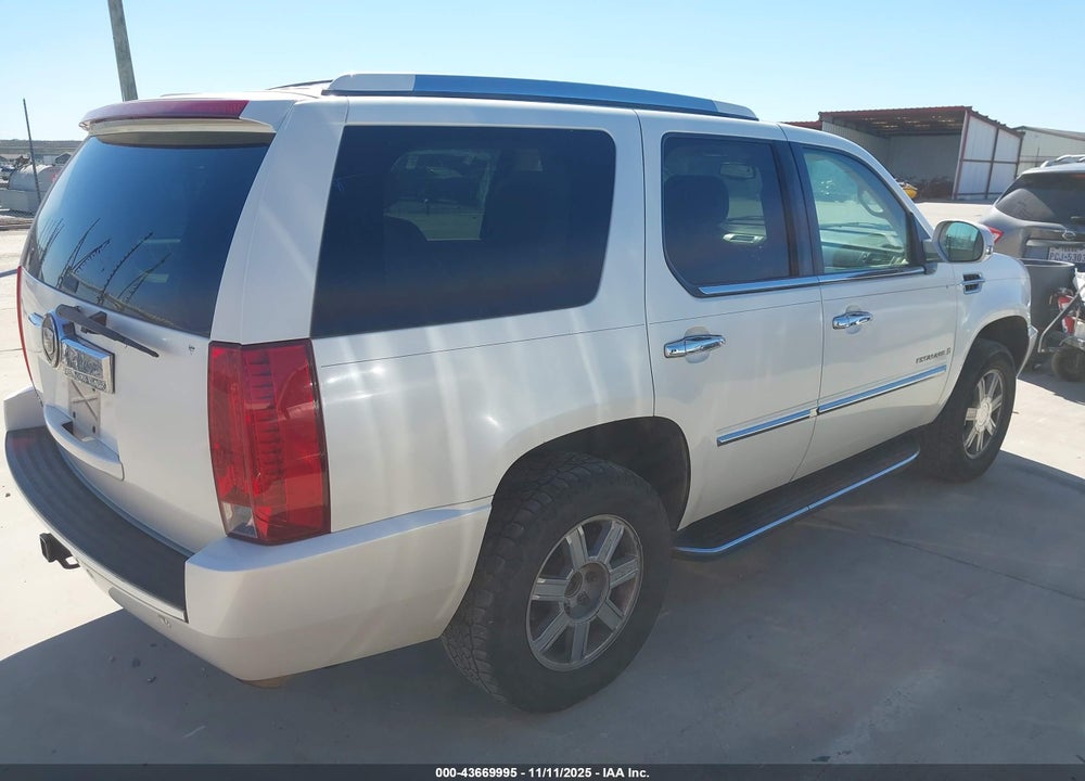 2007 CADILLAC ESCALADE STANDARD VIN: 1GYFK63817R253384