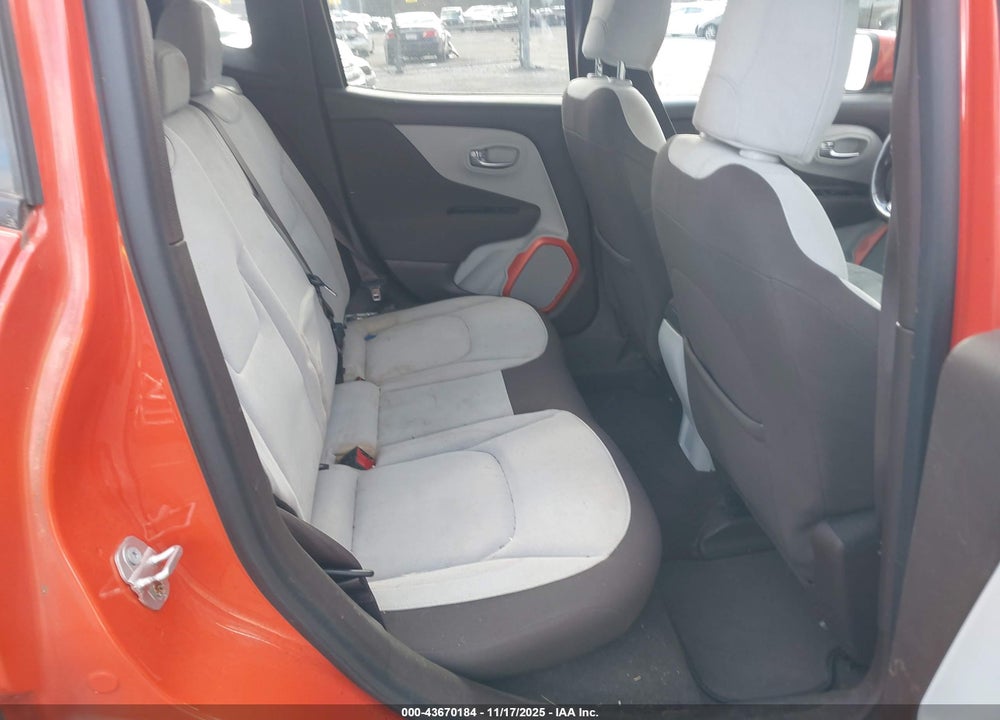 2015 JEEP RENEGADE LATITUDE VIN: ZACCJBBT3FPB47297