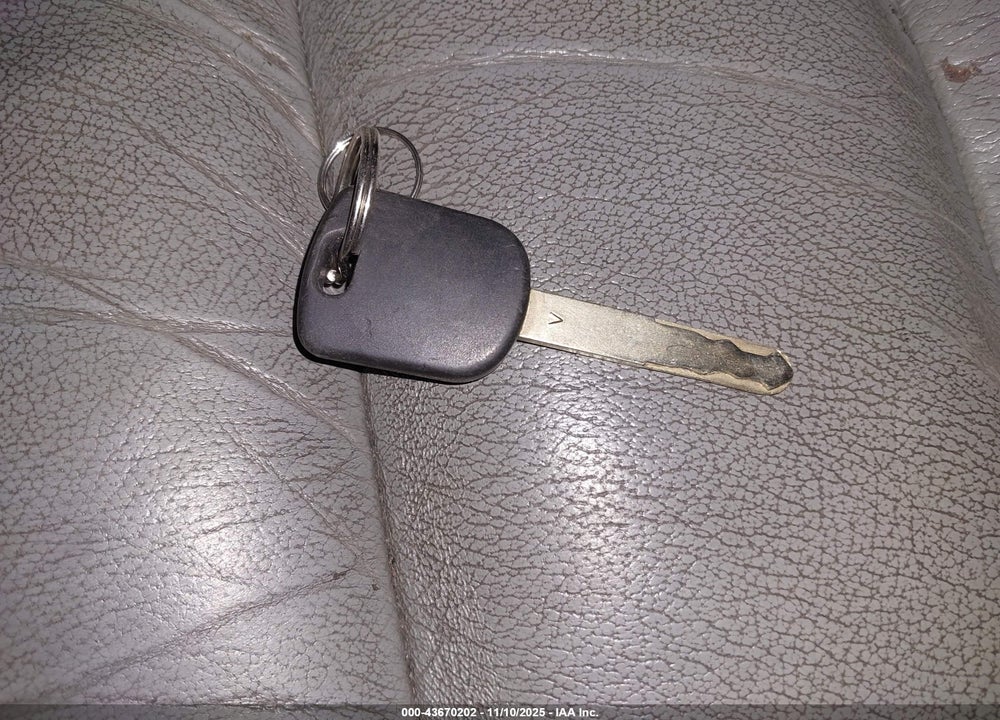 2008 HONDA ODYSSEY EX-L VIN: 5FNRL38638B105184