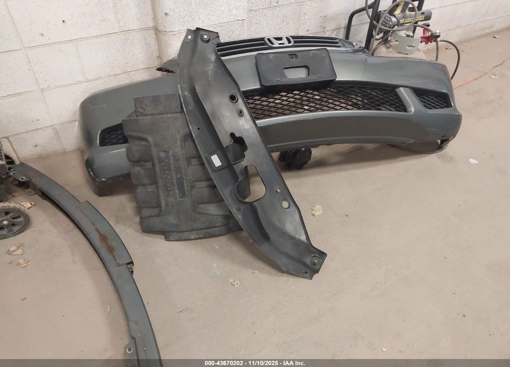 2008 HONDA ODYSSEY EX-L VIN: 5FNRL38638B105184