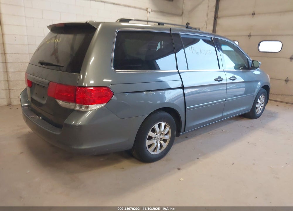 2008 HONDA ODYSSEY EX-L VIN: 5FNRL38638B105184