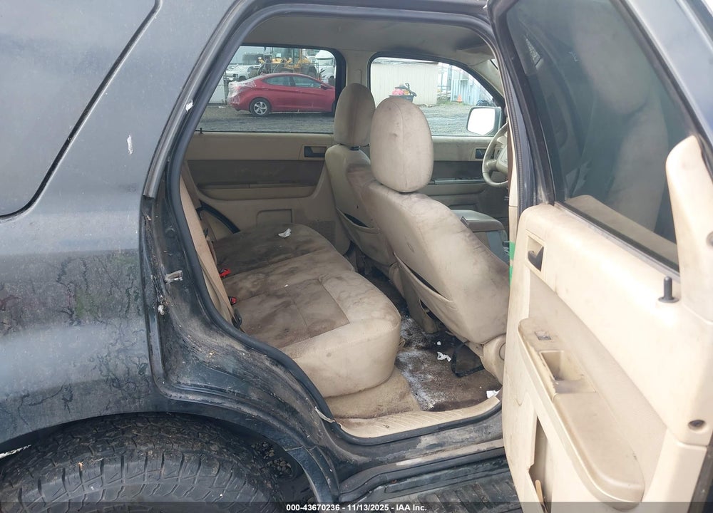 2009 FORD ESCAPE XLT VIN: 1FMCU03779KB00149