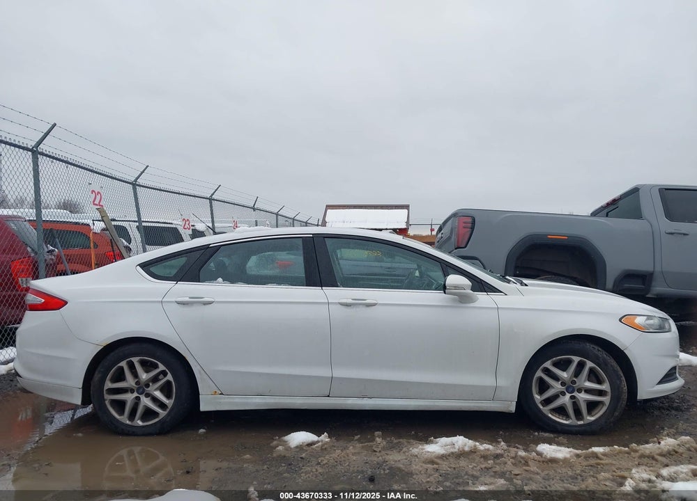 2016 FORD FUSION SE VIN: 3FA6P0H74GR218370