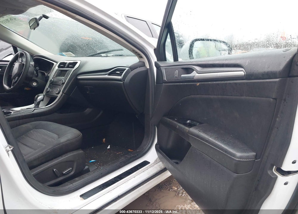 2016 FORD FUSION SE VIN: 3FA6P0H74GR218370