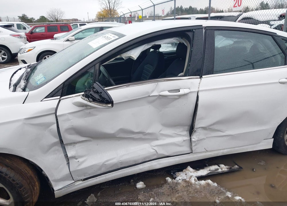 2016 FORD FUSION SE VIN: 3FA6P0H74GR218370