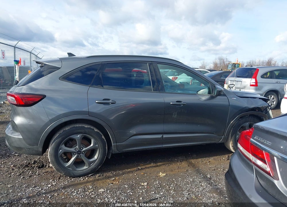 2023 FORD ESCAPE ST-LINE SELECT VIN: 1FMCU9NZ5PUB28522