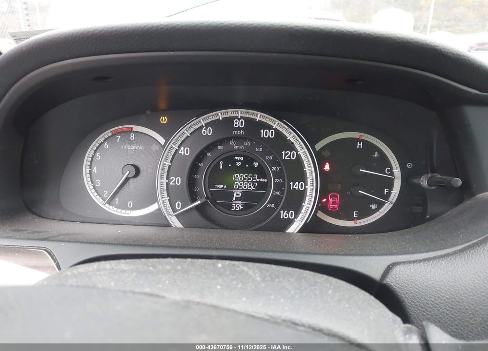 2016 HONDA ACCORD VIN: 1HGCR2F78GA021820
