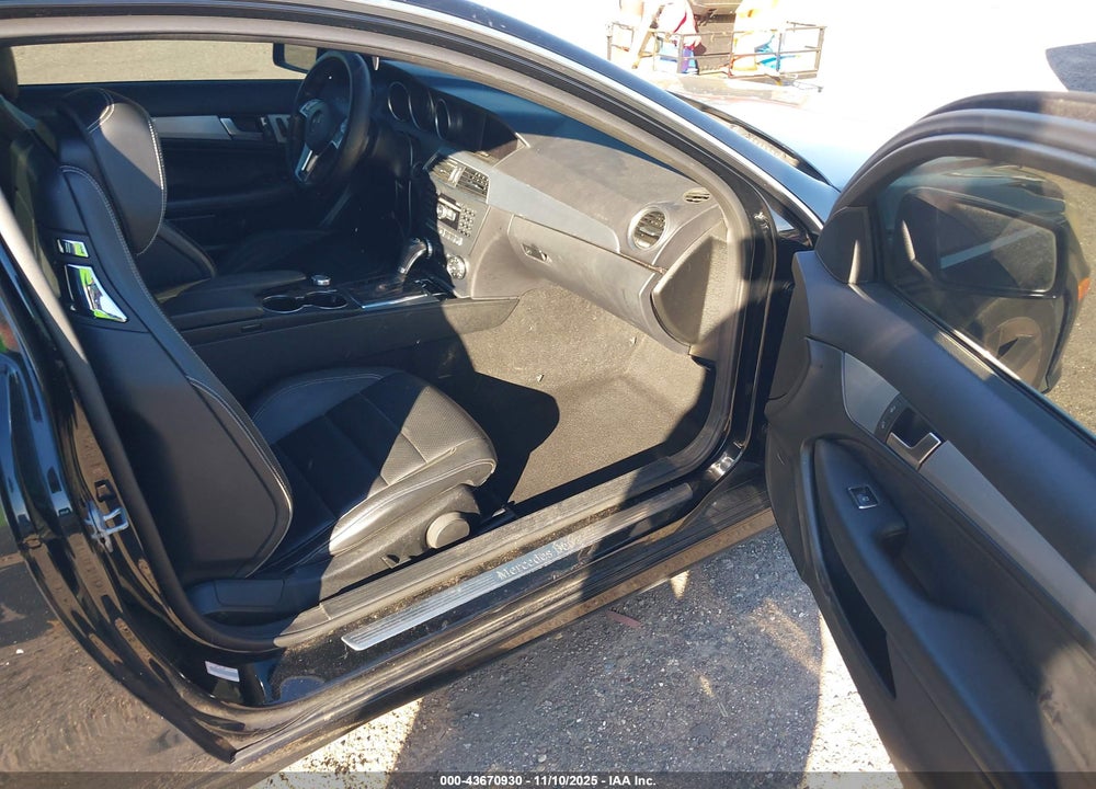 2012 MERCEDES-BENZ C 250 VIN: WDDGJ4HBXCF762414