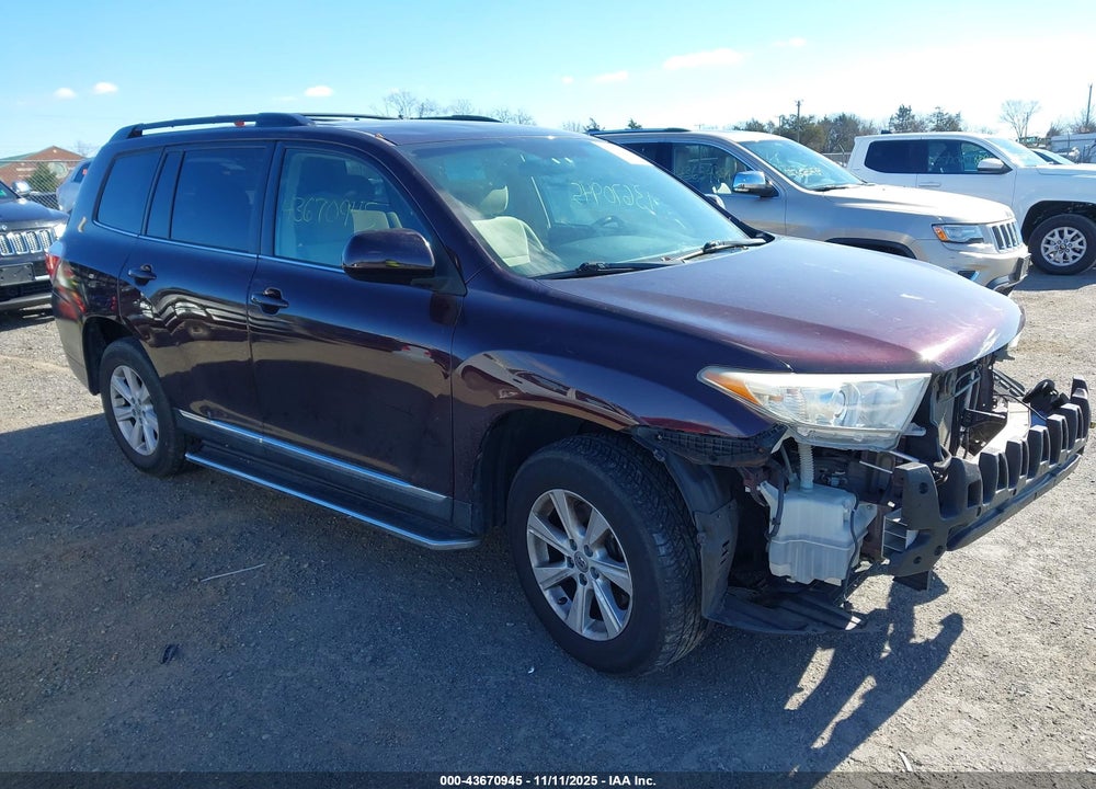 2013 TOYOTA HIGHLANDER BASE PLUS V6 VIN: 5TDBK3EH6DS252437