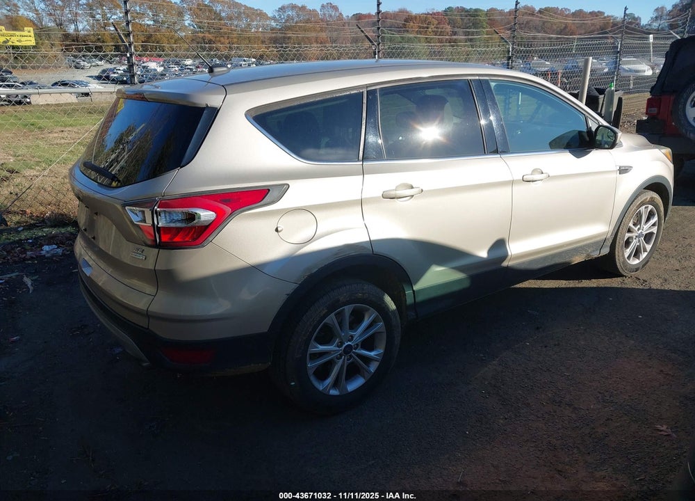 2017 FORD ESCAPE VIN: 1FMCU0GD9HUB35424