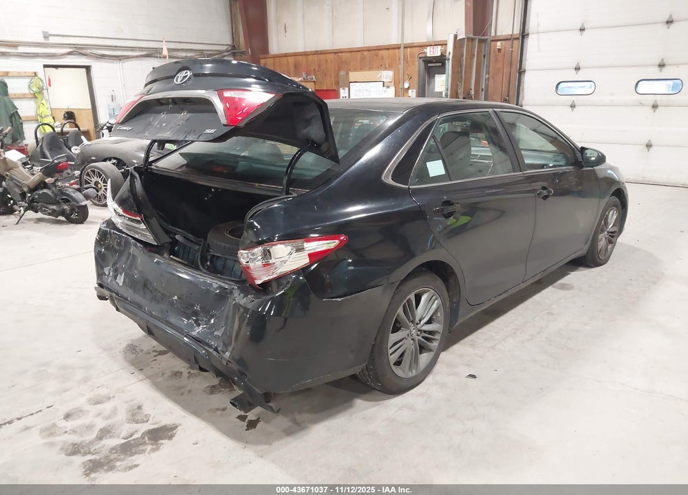 2015 TOYOTA CAMRY SE VIN: 4T1BF1FK1FU106864