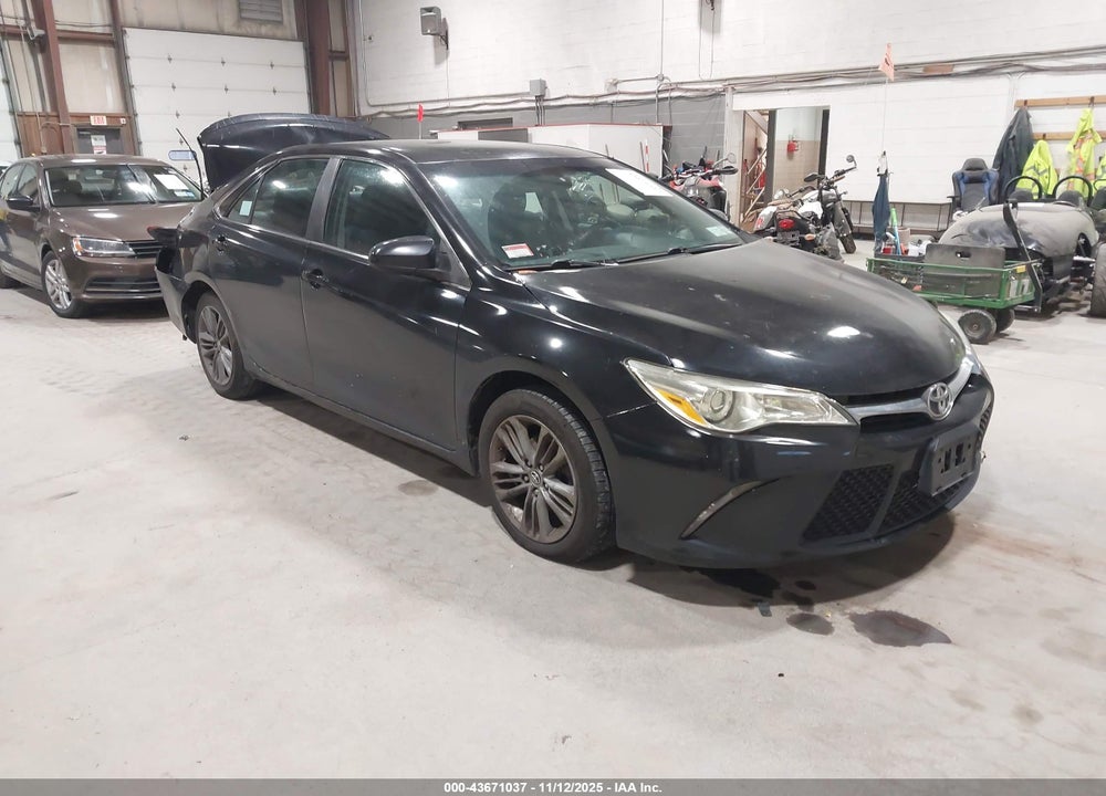 2015 TOYOTA CAMRY SE VIN: 4T1BF1FK1FU106864