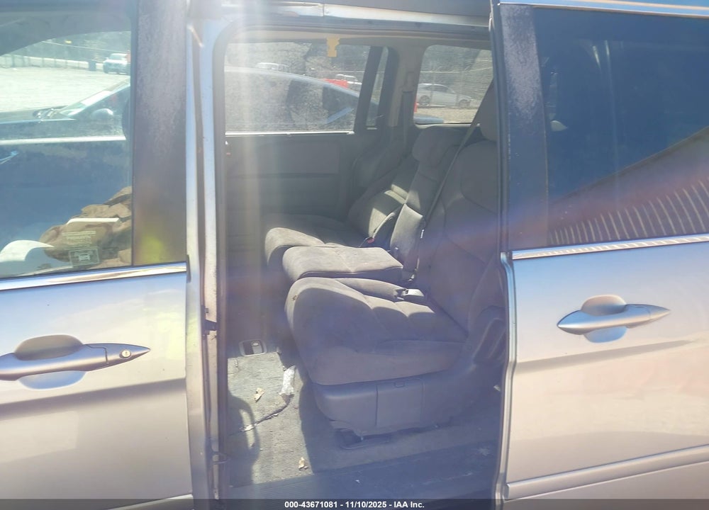 2006 HONDA ODYSSEY EX VIN: 5FNRL38406B112038