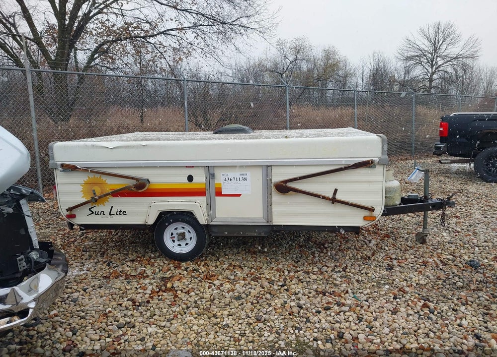 1982 SUN LITE POP-UP CAMPER VIN: 1S411E00XC1041567