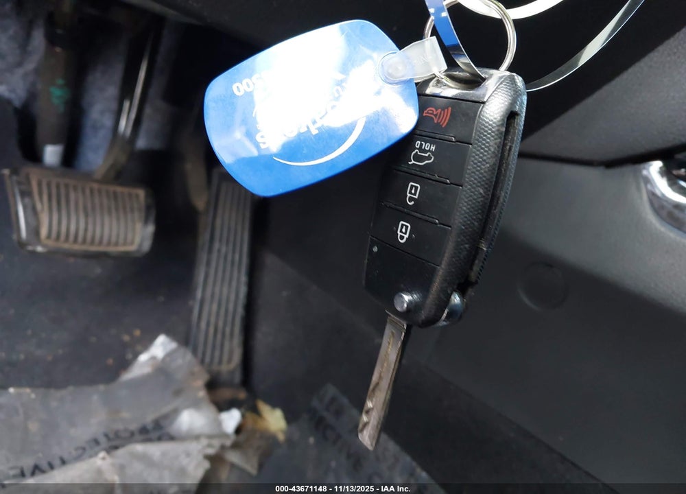 2014 KIA SORENTO VIN: 5XYKT3A61EG539622