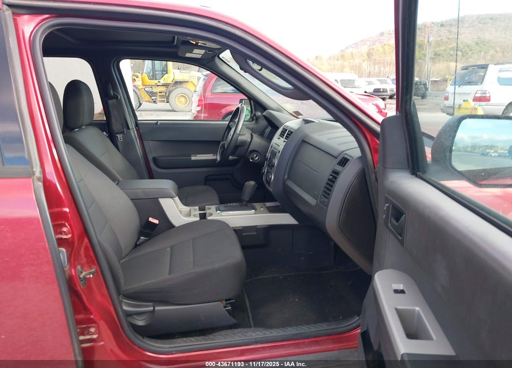 2012 FORD ESCAPE VIN: 1FMCU9DG8CKC22156