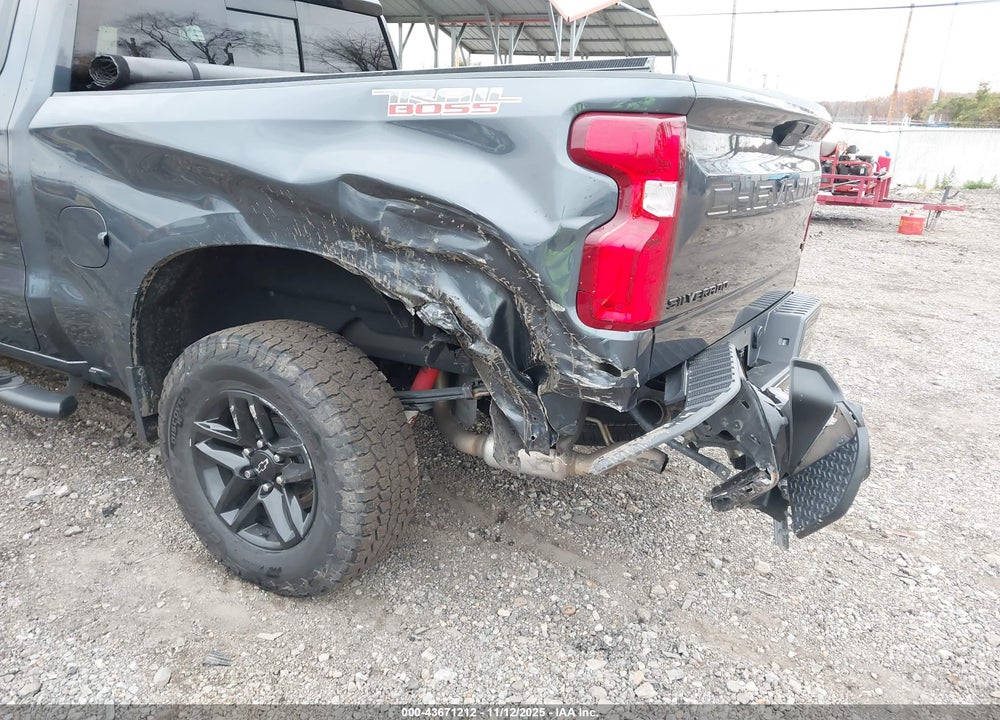 2021 CHEVROLET SILVERADO 1500 4WD SHORT BED LT TRAIL BOSS VIN: 1GCPYFEL1MZ153369
