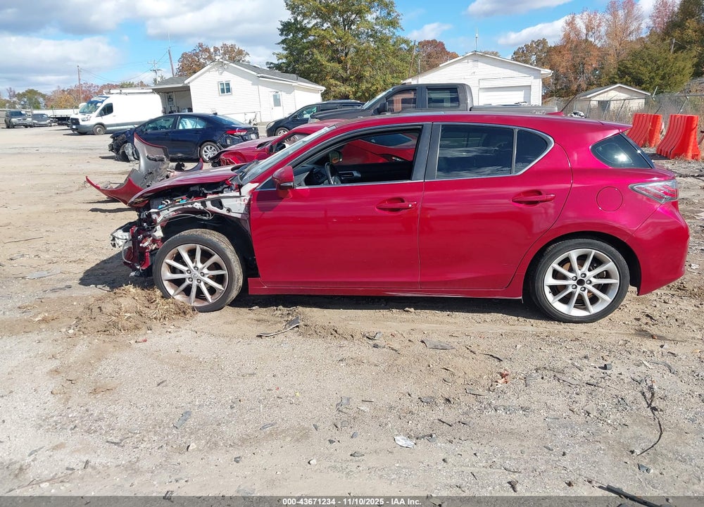 2011 LEXUS CT 200H VIN: JTHKD5BH0B2015150