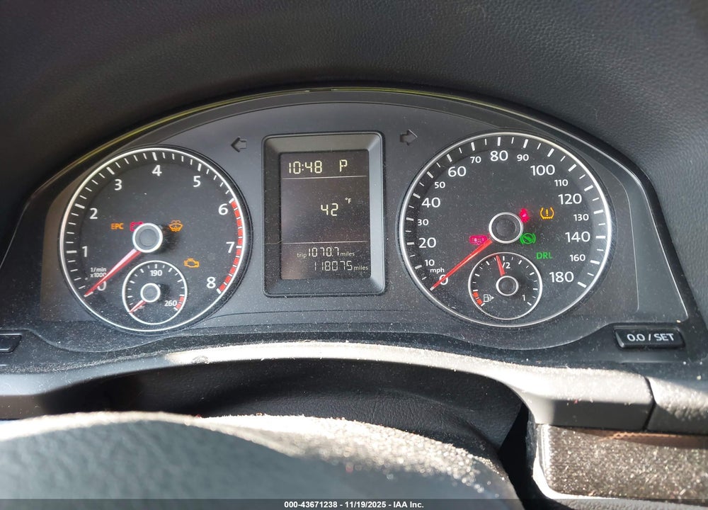 2010 VOLKSWAGEN JETTA VIN: 3VWRA7AJ4AM054403