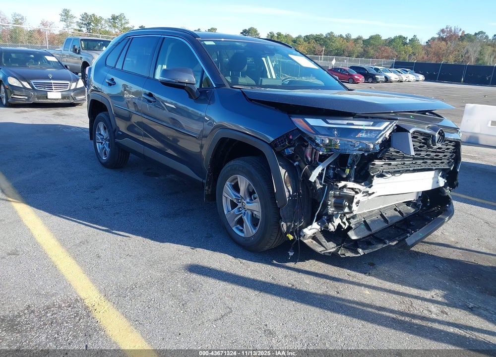 2025 TOYOTA RAV4 HYBRID XLE VIN: JTMRWRFV8SJ070484