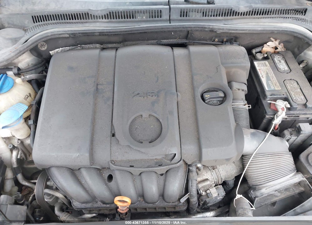 2011 VOLKSWAGEN JETTA 2.5L SE VIN: 3VWDZ7AJ9BM387491