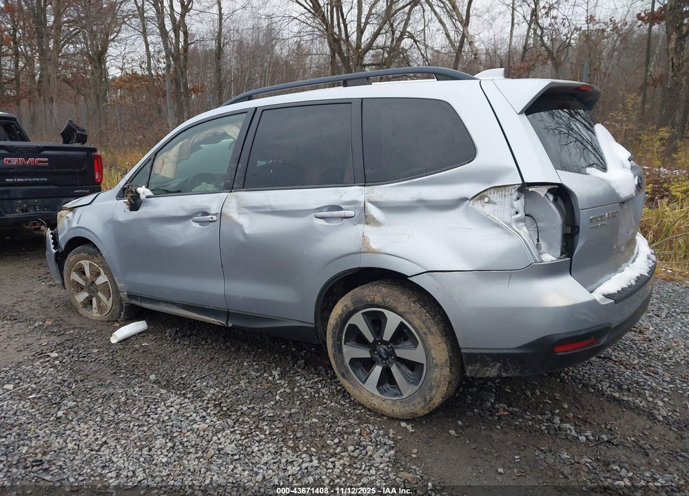 2017 SUBARU FORESTER VIN: JF2SJADC4HH588029