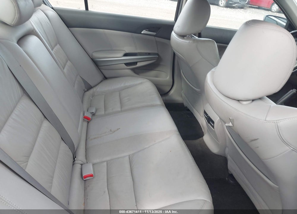 2010 HONDA ACCORD 3.5 EX-L VIN: 1HGCP3F81AA017815