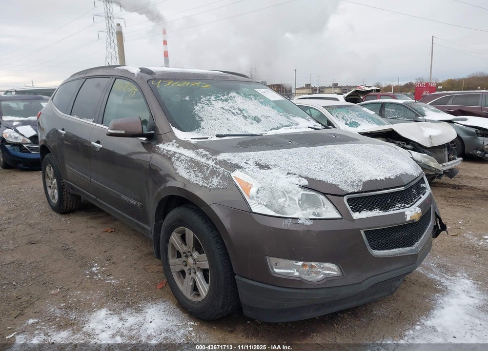 2009 CHEVROLET TRAVERSE LT VIN: 1GNEV23D69S135736