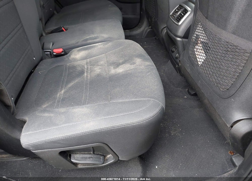 2019 KIA SORENTO 3.3L S VIN: 5XYPGDA56KG603706