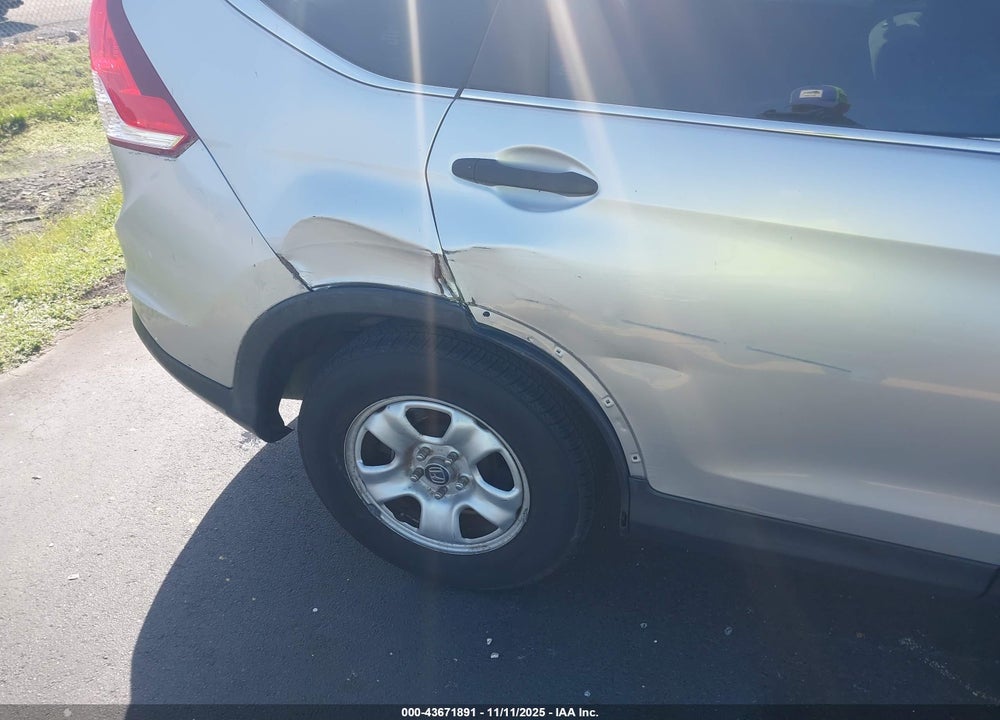2013 HONDA CR-V LX VIN: 3CZRM3H38DG702980