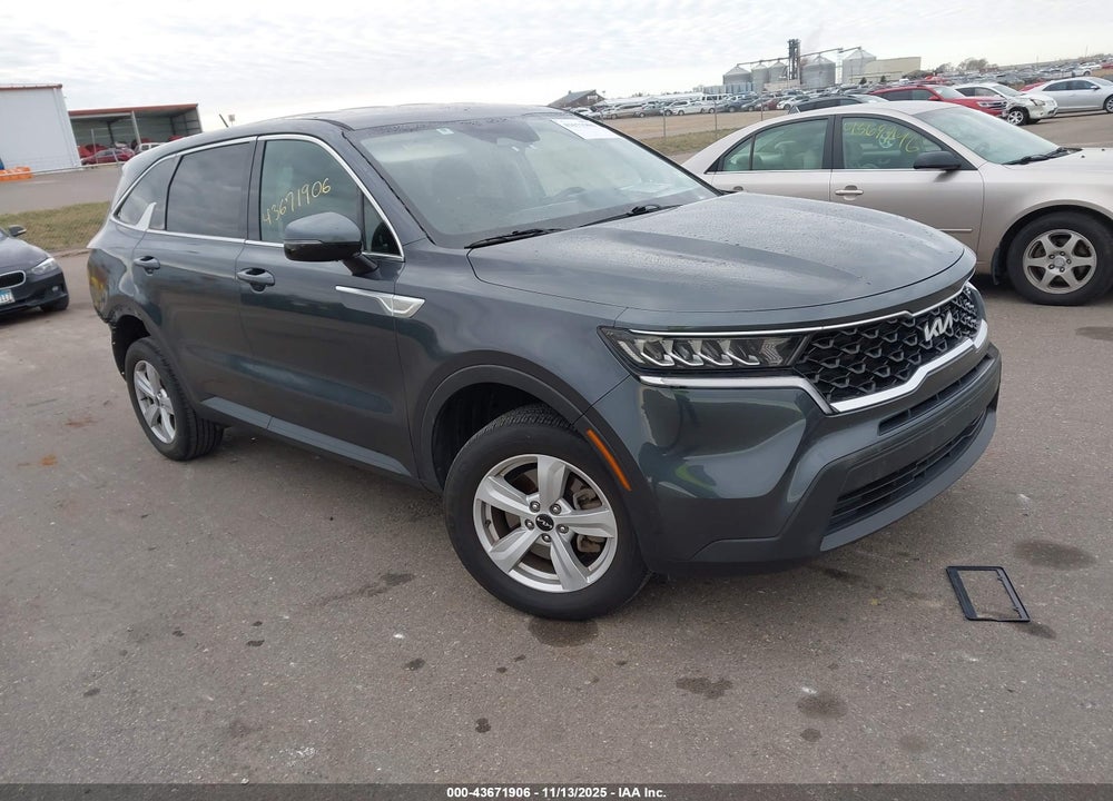 2022 KIA SORENTO LX VIN: 5XYRGDLC0NG091658
