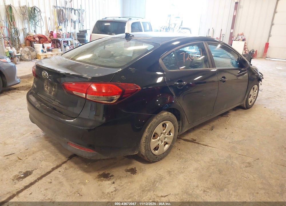 2017 KIA FORTE LX VIN: 3KPFK4A72HE123759