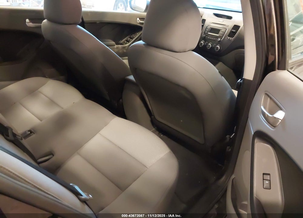 2017 KIA FORTE LX VIN: 3KPFK4A72HE123759