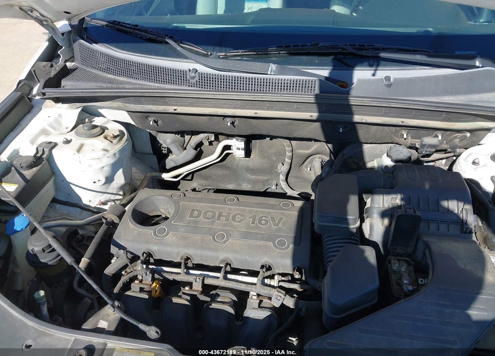 2011 KIA SORENTO VIN: 5XYKT3A14BG018636