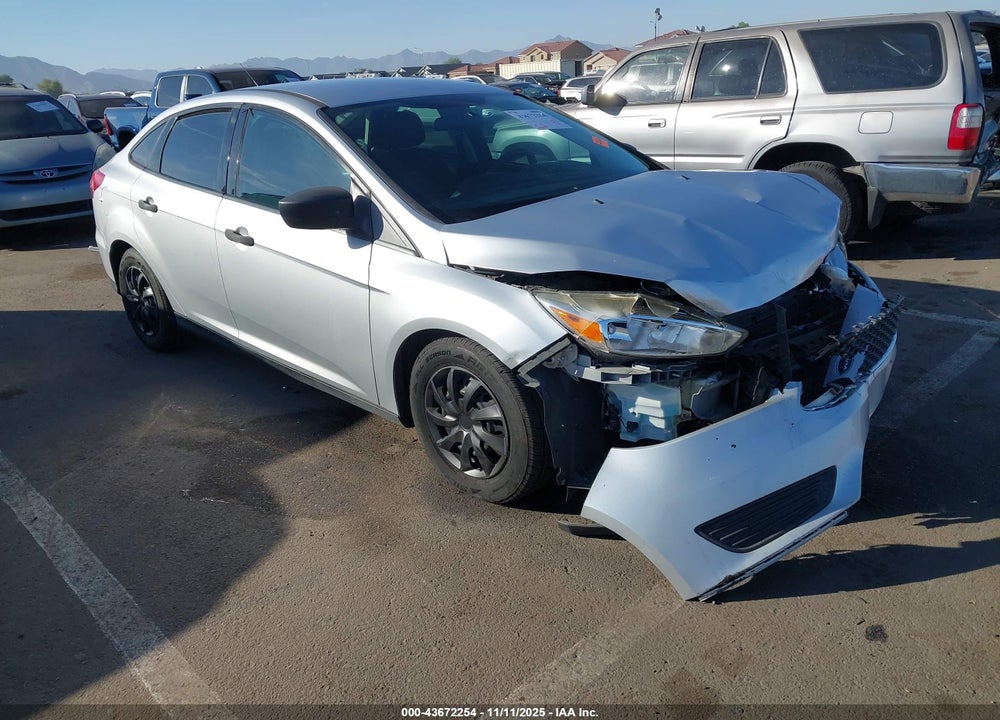 2018 FORD FOCUS S VIN: 1FADP3E23JL260892