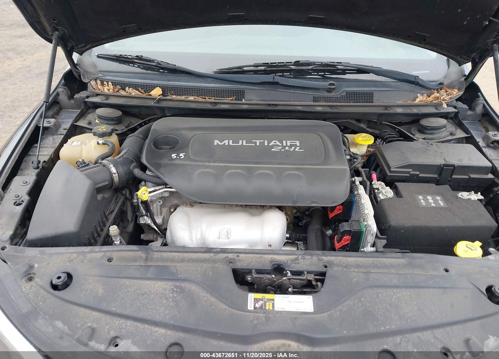 2016 CHRYSLER 200 LIMITED VIN: 1C3CCCAB0GN128066