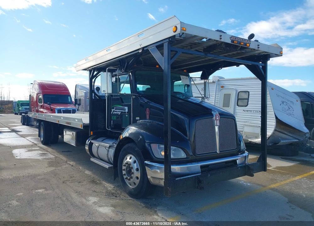 2015 KENWORTH CONSTRUCTION T370 VIN: 2NKHHJ7X3FM454824