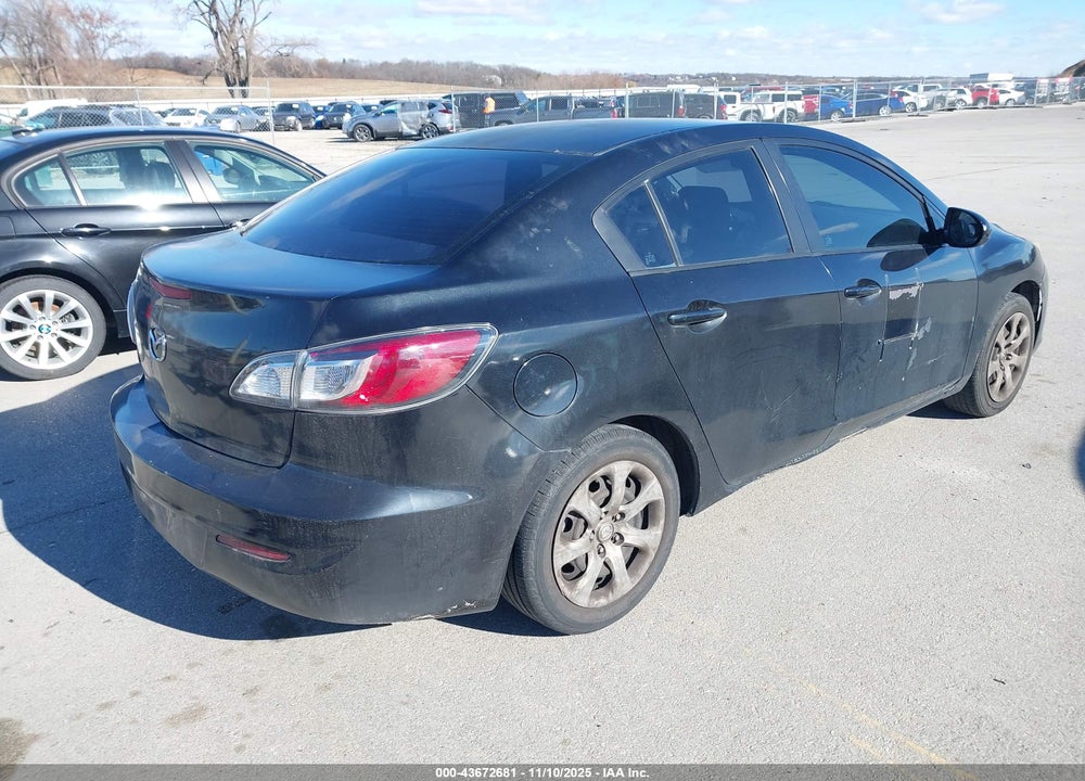 2012 MAZDA 3 I SPORT VIN: JM1BL1UF3C1558301