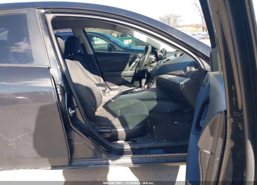2012 MAZDA 3 I SPORT VIN: JM1BL1UF3C1558301