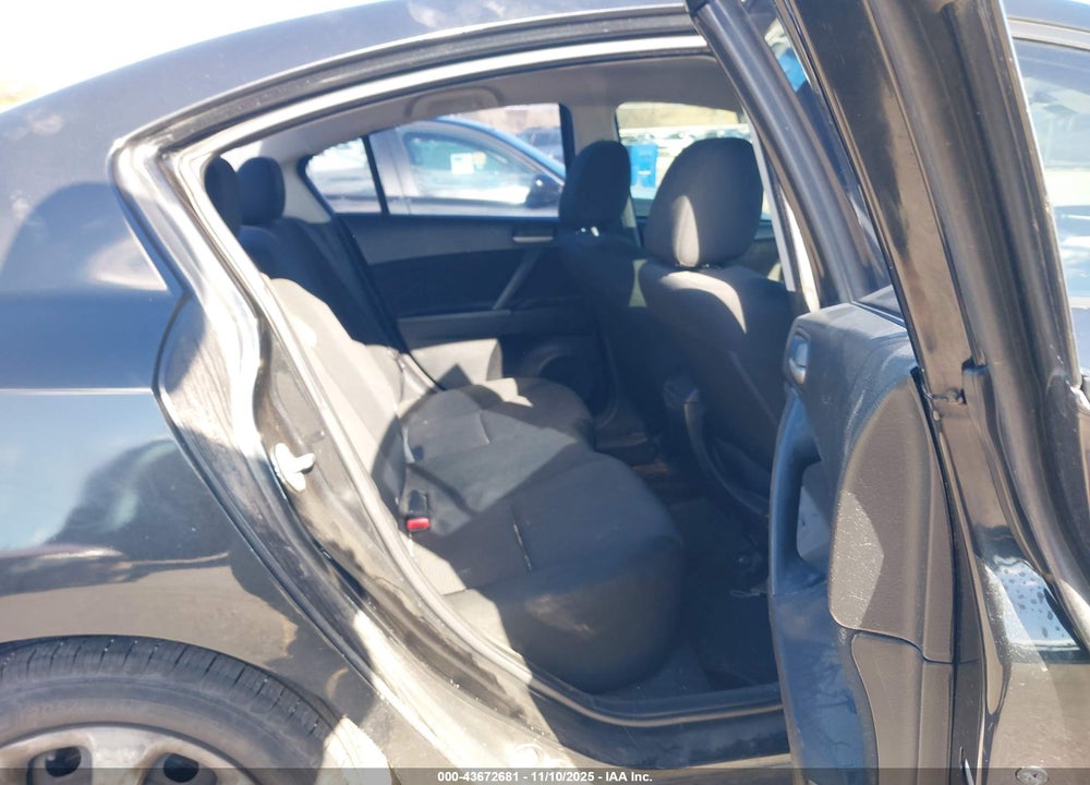 2012 MAZDA 3 I SPORT VIN: JM1BL1UF3C1558301