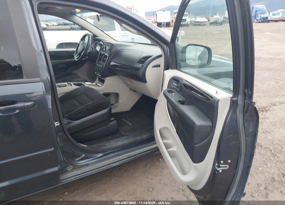 2014 DODGE GRAND CARAVAN SXT VIN: 2C4RDGCG0ER390477
