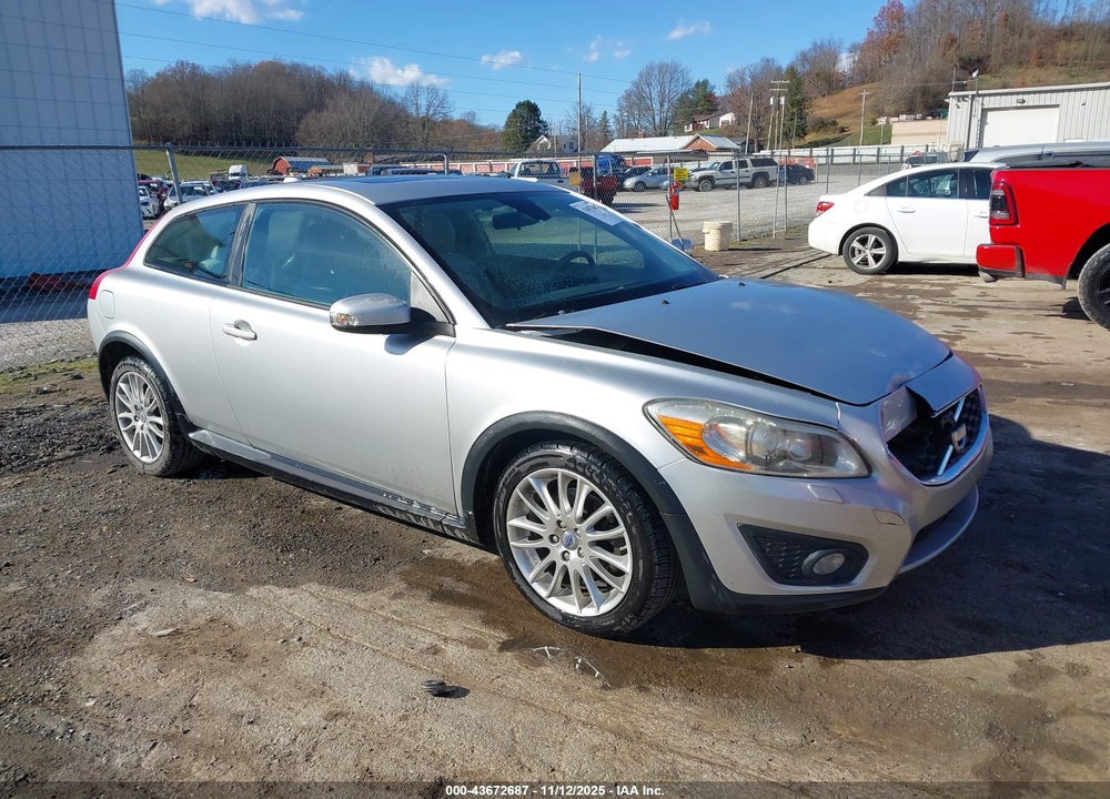 2012 VOLVO C30 T5 VIN: YV1672MK7C2280337